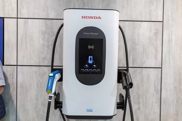 Honda Power Manager: bidirectional charging device to connect electric vehicles to smart power grid