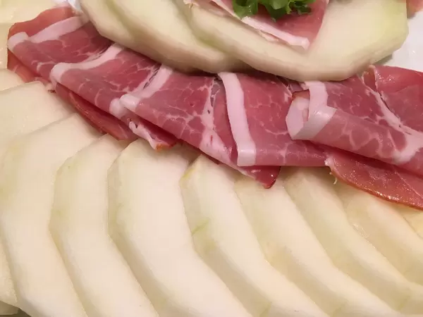 Honigmelone mit Schinken