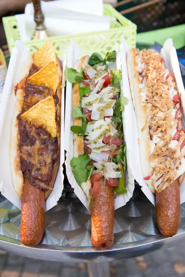 Hot-Dogs - Classic Dog, Italian Dog und Chili Cheese Dog