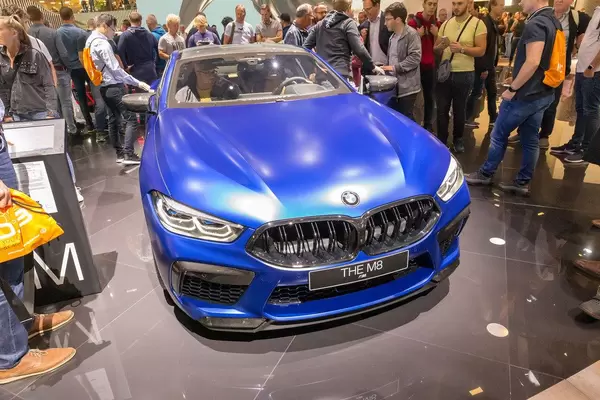 IAA visitors taking pictures of the bluw BMW 8 Series Coupé M8 Competition