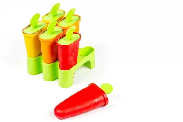 Ice cream makers for making ice cream at home