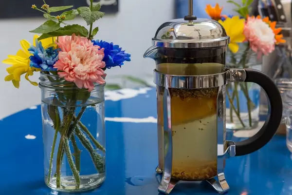 Ingwer-Orange im Augustin: Ingwer, Zimt, Galgant, Süßholz, Orangenschale