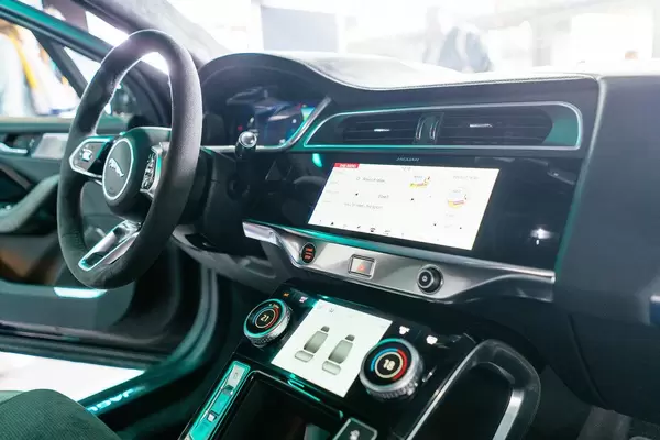 Innenausstattung und Interior des Jaguar i-Pace Elektro-SUV