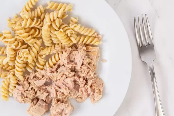 Integral Pasta mixed with Canned Tuna Fish (Flip 2019)