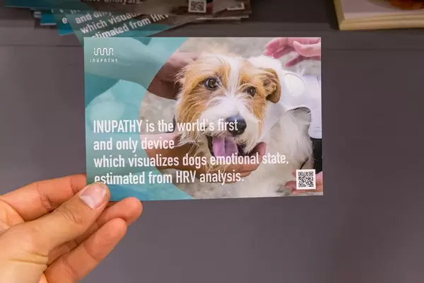INUPATHY postcard: Dog owners can now visually see their pets emotional state based on their heart rate
