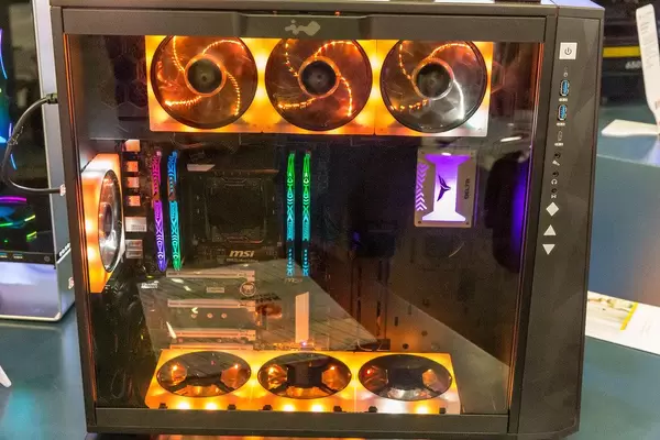 InWin aurora ego ae120 & Gaming Chassis 309 with vivid display, synchronized light and  glow2 software interface