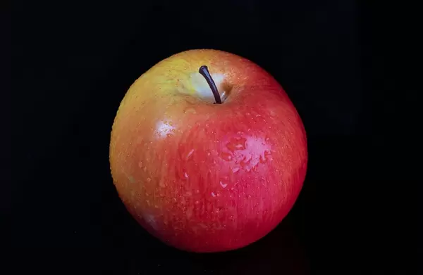 Isolated red apple