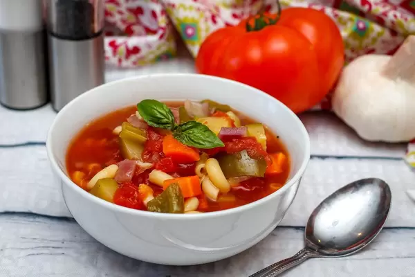Italienische Gemüsesuppe