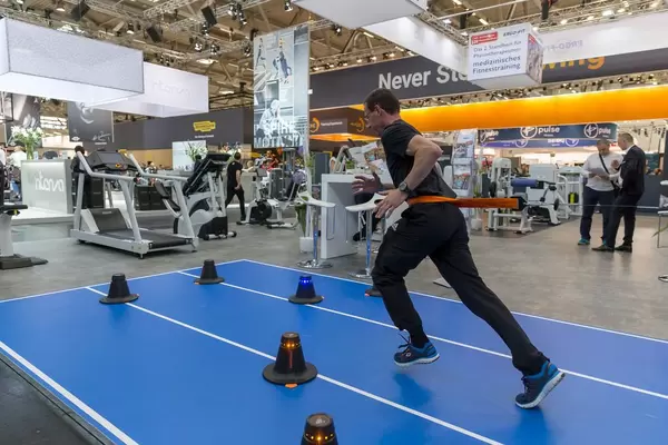 ivo TRAINER mobiles Zugwiderstandssystem - FIBO Köln 2018