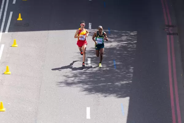 Javier Guerra und Sibusiso Nzima (Marathon Finale) bei den IAAF Leichtathletik-Weltmeisterschaften 2017 in London