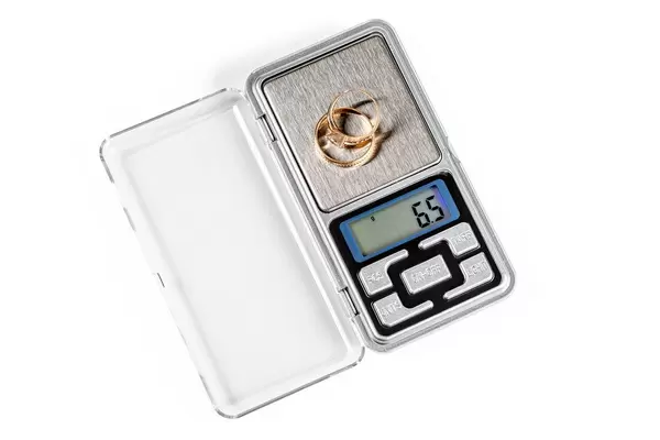 Jewelry on the digital scale
