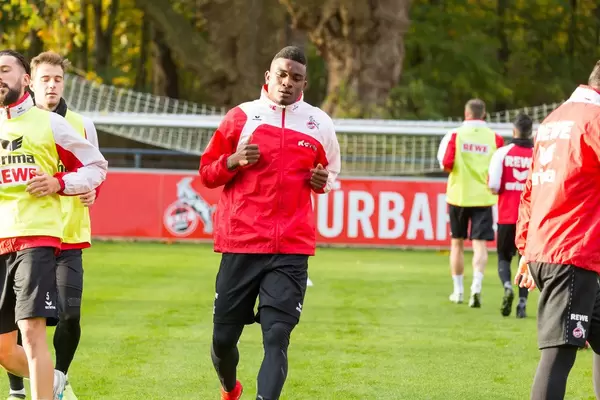 Jhon Córdoba von 1. FC Köln beim Training am 13.11.2017