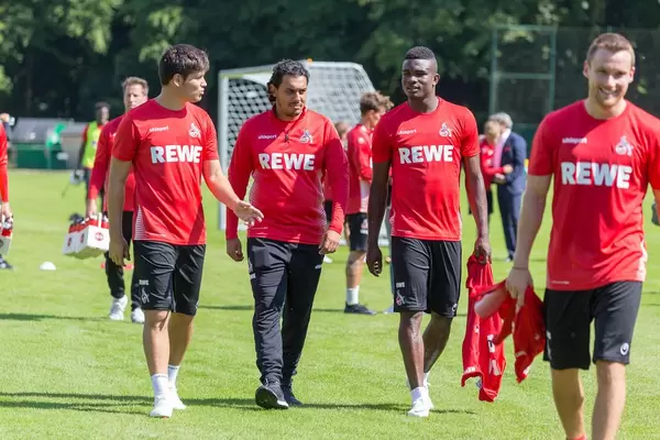 Jorge Meré und Jhon Córdoba beim Training am 25.06.2018
