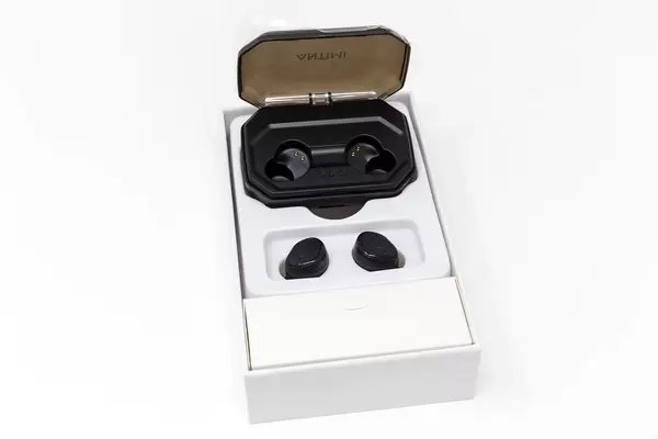 Kabellose und wasserdichte Bluetooth-Kopfhörer S8 Plus von Antimi, mit Ladestation, für Sportler