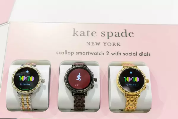 Kate Spade scallop smartwatch 2 in different colors and with social dials