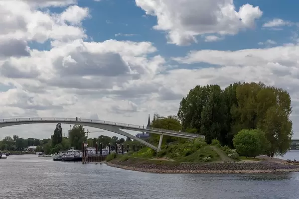 Katzenbuckelbrücke in Köln