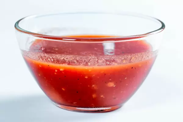 Ketchup in glass bowl  Flip 2019