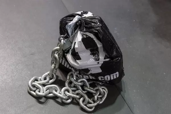 Ketten-Wettbewerb Animal Chain Hold