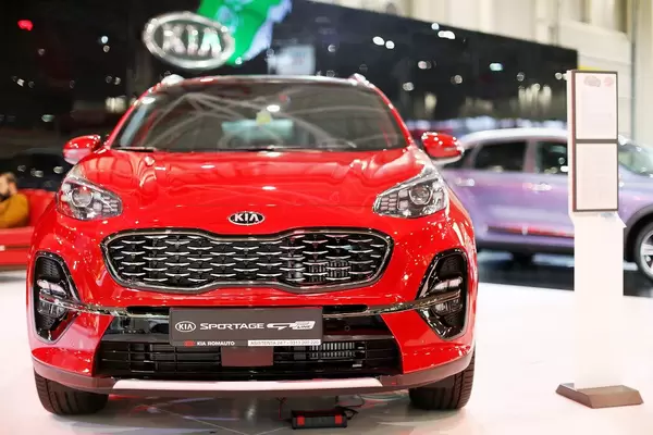 Kia Sportage GT, front view at Bucharest Auto Show 2019 SAB
