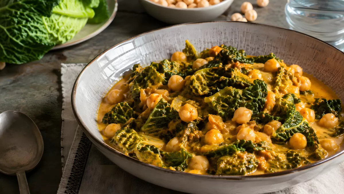Kichererbsen-Curry mit Grünkohl in Gewürzsoße