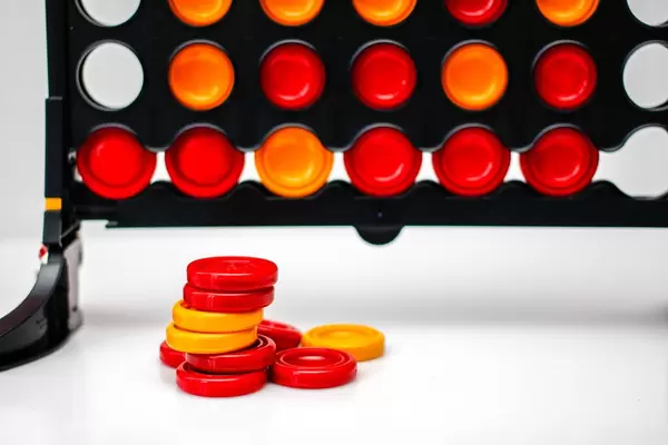 Kids Connects Disks Game on a White Background