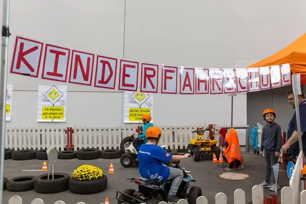 Kinderfahrschule aufgebaut auf der Spiel in Essen