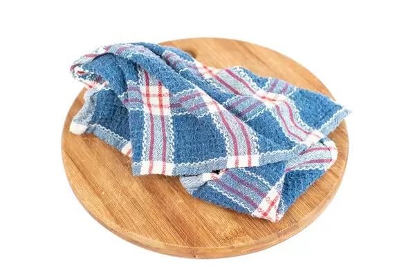 Kitchen Blue Cloth on the round wooden cutting board (Flip 2019)