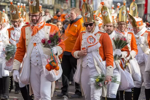 KKG Nippeser beim Rosenmontagszug - Kölner Karneval 2018