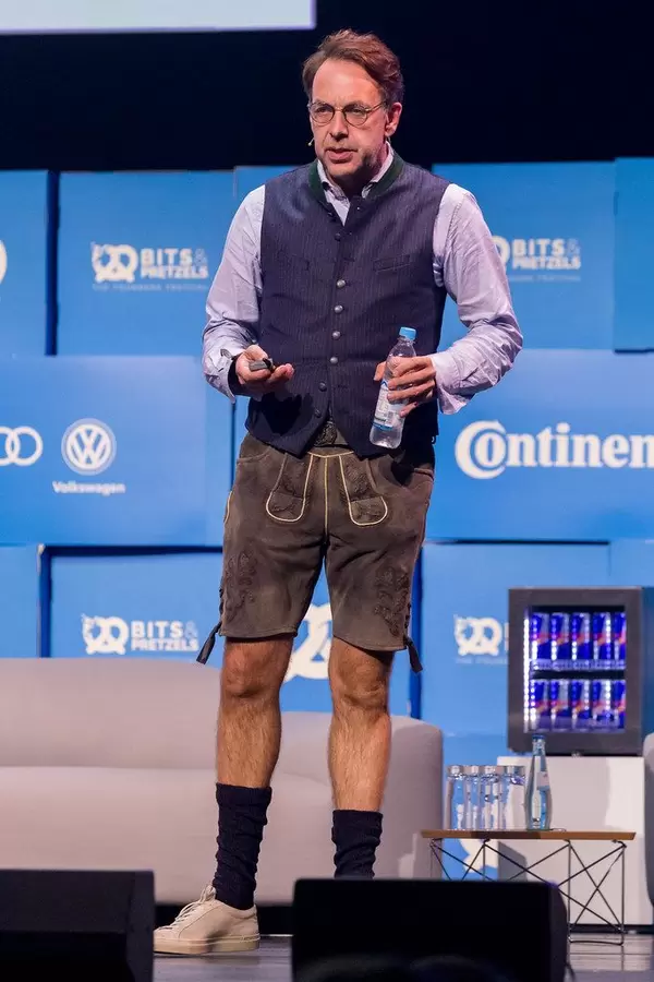 Klaus Hommels auf der Bühne im Rahmen der Bits&Pretzels