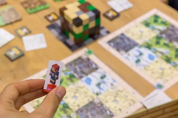 Kleine Steckfigur für Minecraft mit Motiv für den Spielespaß