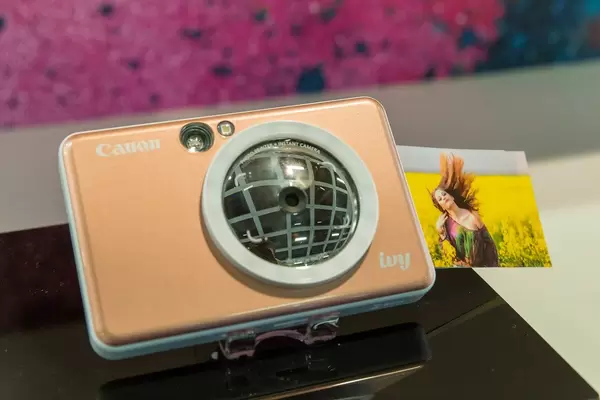 Kleiner Fotodrucker:: Canon IVY Mobile Mini Photo Printer with Bluetooth