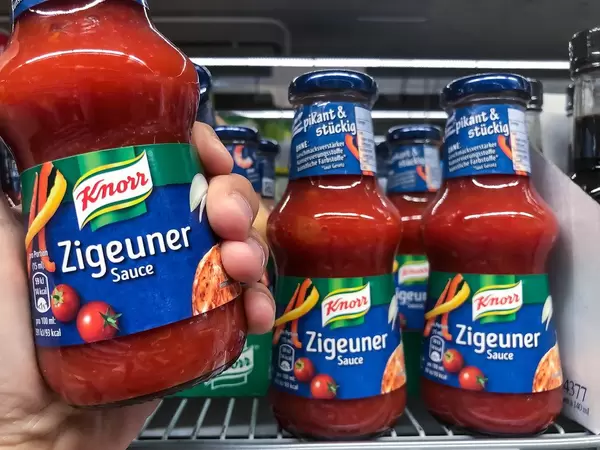 Knorr kündigt an: seine "Zigeunersauce" wird in "Paprikasauce Ungarischer Art“ umbenennt