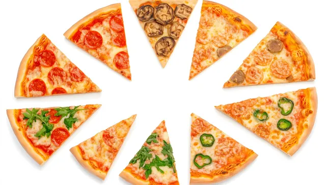 Köstliche Pizzastücke mit bunter Füllung