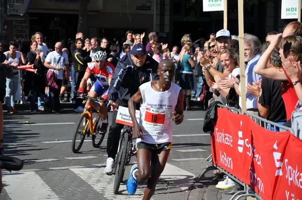 Köln Marathon 2010: Bowel Francis