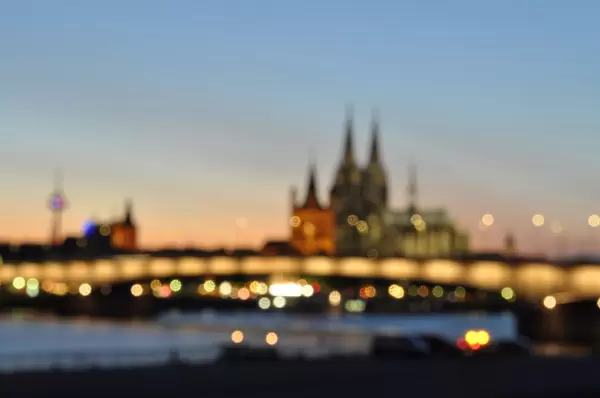 Kölner Dom unscharf