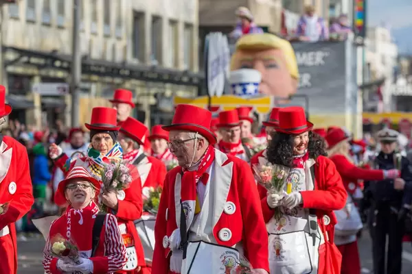 Kölner K.G. Blomekörfge 1867 beim Rosenmontagszug - Kölner Karneval 2018