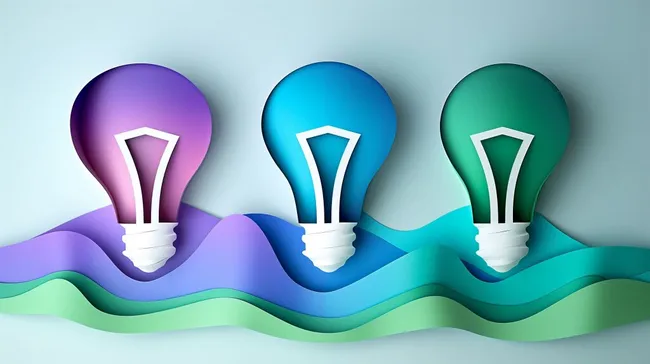 Kreative Ideen - Bunte Glühbirnen in Papierschicht