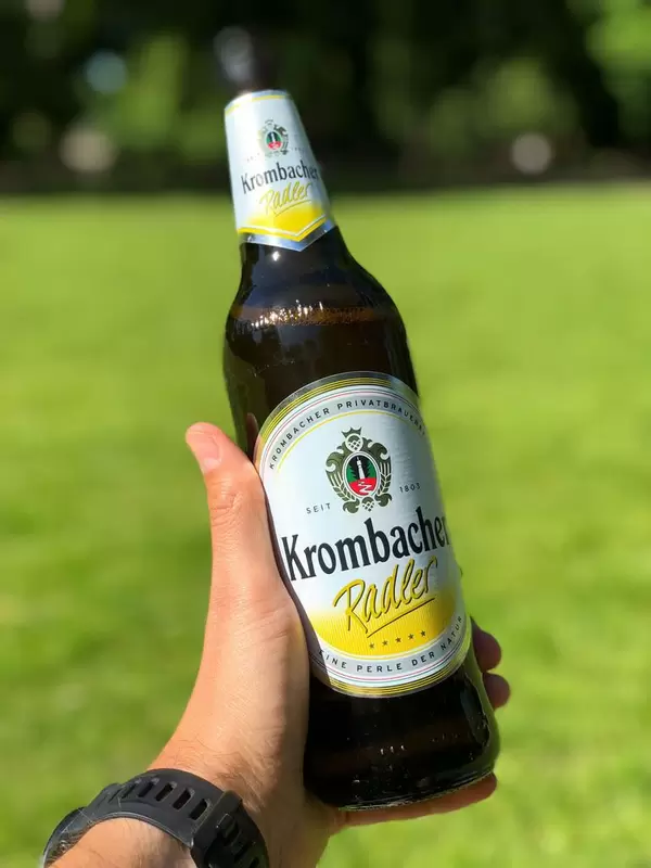 Krombacher Radler. Perfekte Erfrischung an warmen Tagen