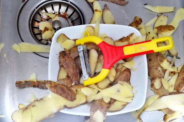 Küchenabfälle / Kartoffelnschalen
