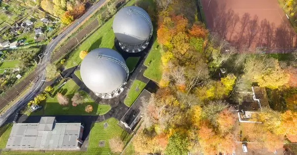 Kugelgasbehälter in Buchheim, Köln - Luftbildaufnahme