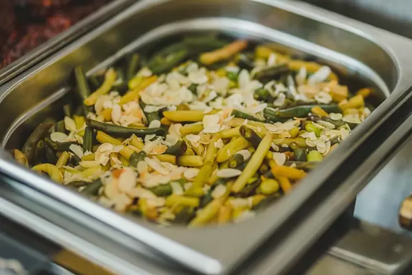 Laced Yellow Chinese Beans With Almond Chips (Flip 2019)