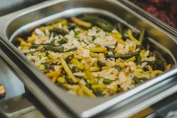 Laced Yellow Chinese Beans With Almond Chips
