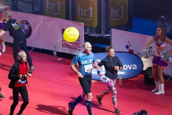 Lächelnd Richtung Ziel - Frankfurt Marathon 2017