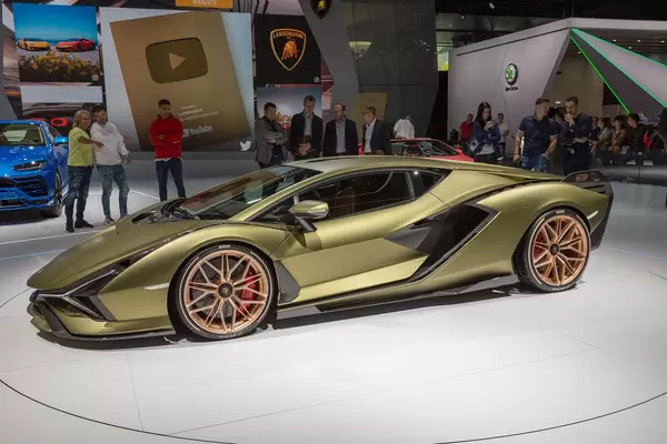 Lamborghini presents the sold-out hybrid sportscar Sián FKP 37 at German car show