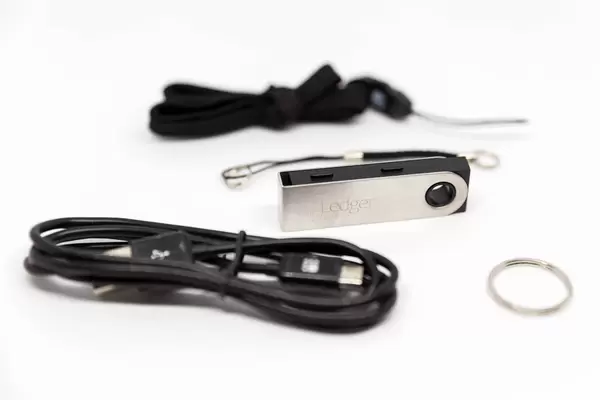 Ledger Nano S (Unboxing)