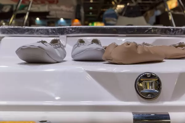 Leichte Schuhe auf dem Deck - Boot Düsseldorf 2018