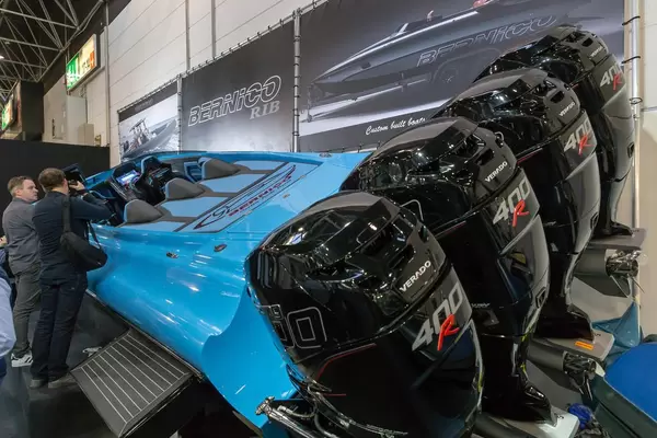 Leistungsstarke Außenbordmotoren Verado 400R - Boot Düsseldorf 2018