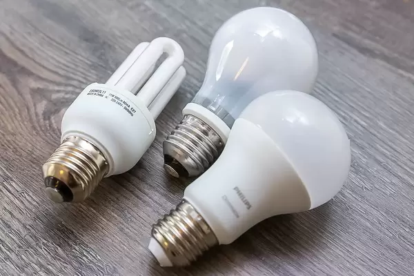 Leuchtstofflampen und Leuchtmittel