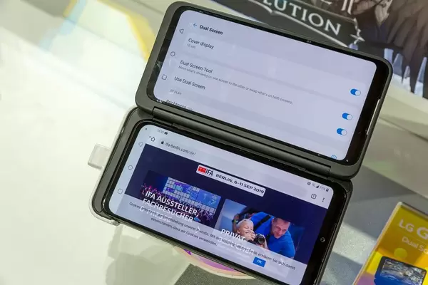 LG G8x ThinQ Handy in der Dual-Screen-Hülle, für einen doppelten Bildschirm