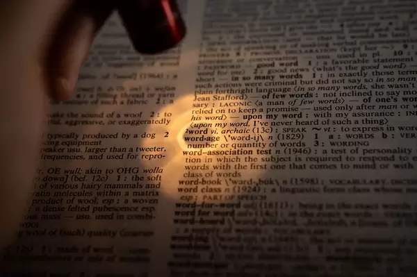 Lighting WORD on a dictionary